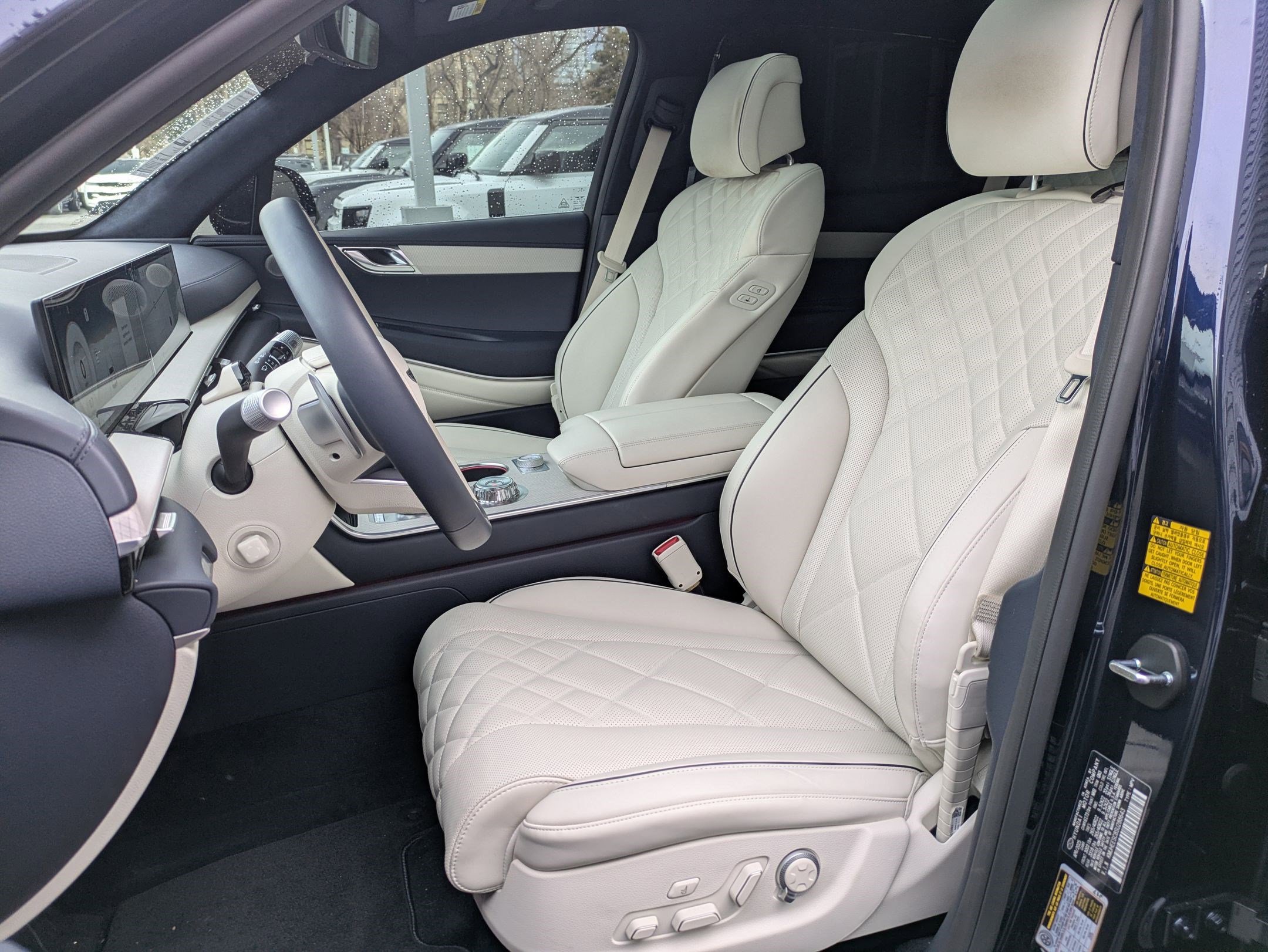 Used 2025 Genesis GV80 3.5T Prestige image 26