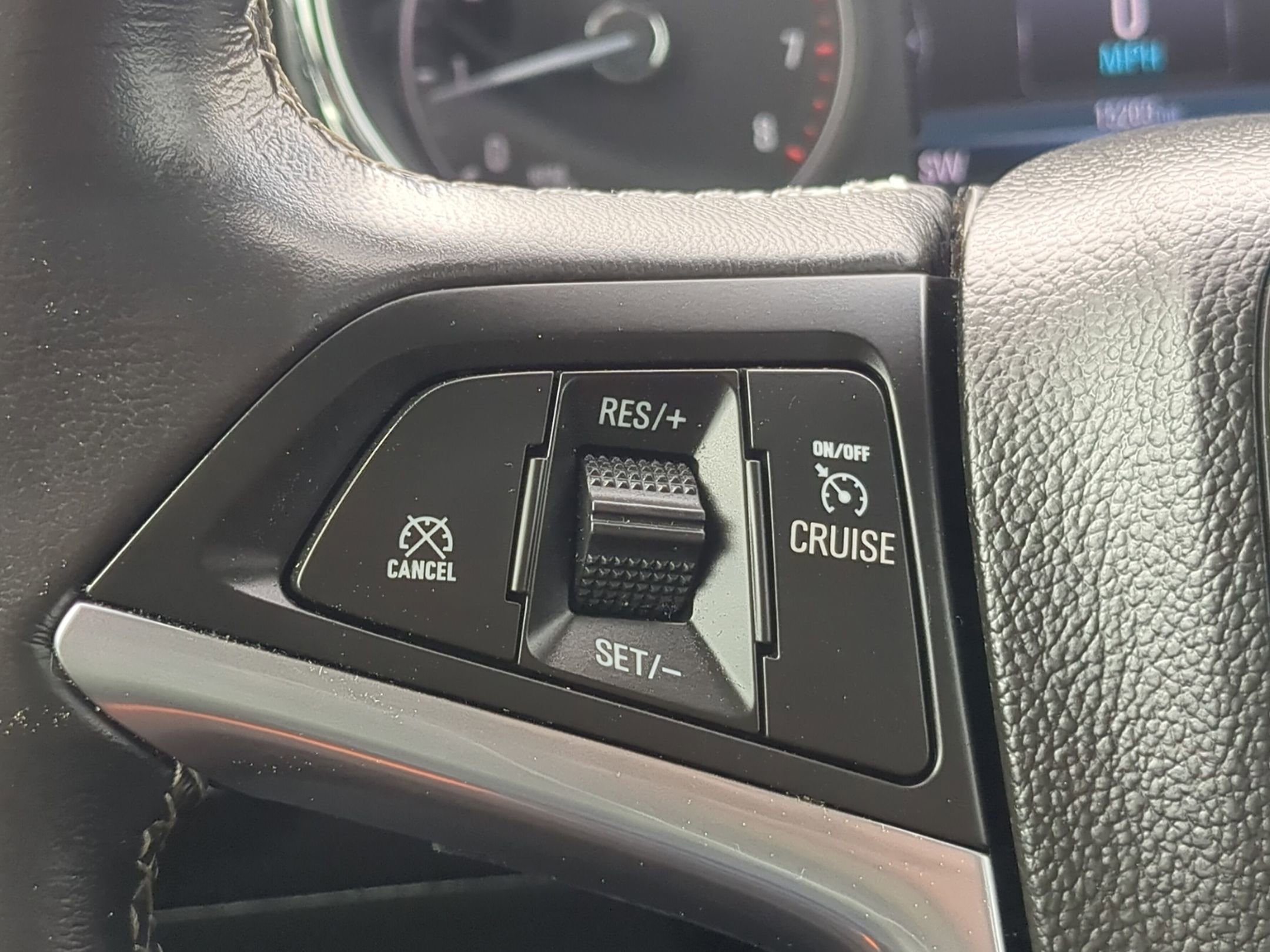 Used 2022 Buick Encore Preferred w/ Safety Package image 21