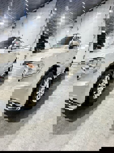 Used 2014 Dodge Durango SXT image 4