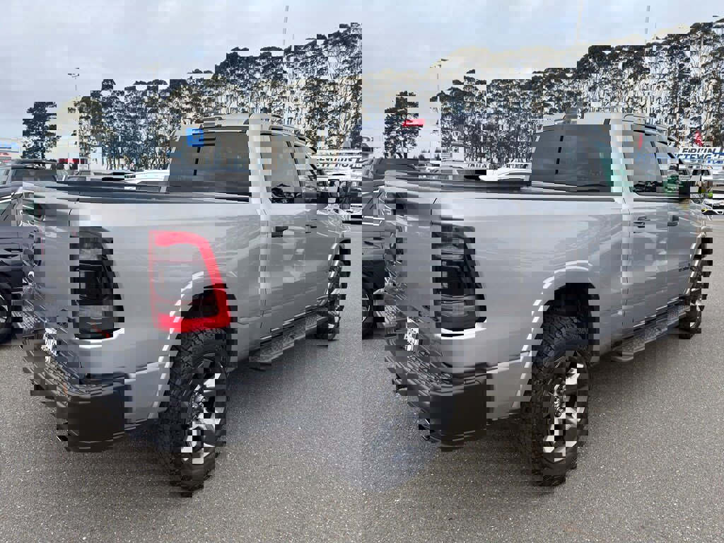 Used 2021 RAM 1500 Big Horn w/ Built-to-serve Edition image 5