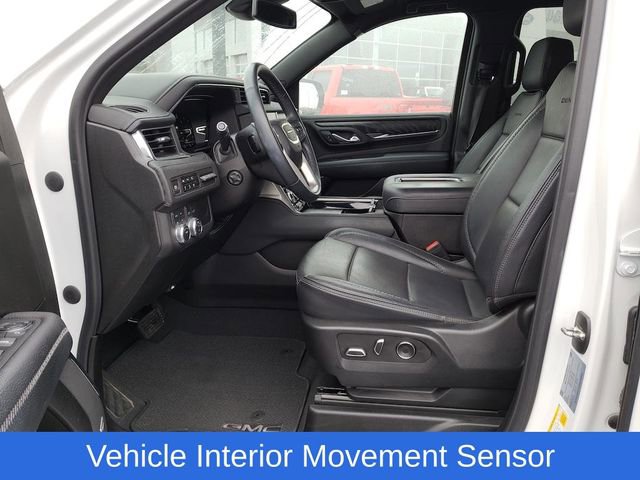 Used 2023 GMC Yukon XL Denali image 17
