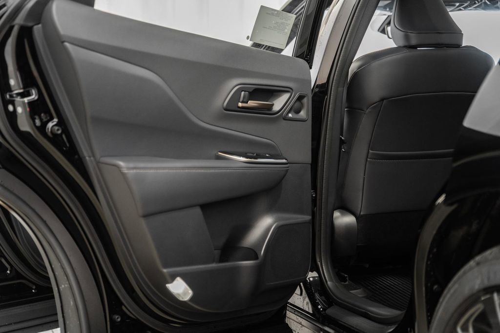 New 2025 Toyota Crown Signia image 39