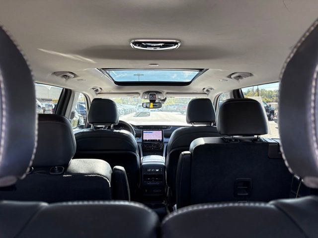 Used 2022 Jeep Grand Cherokee L Limited image 38