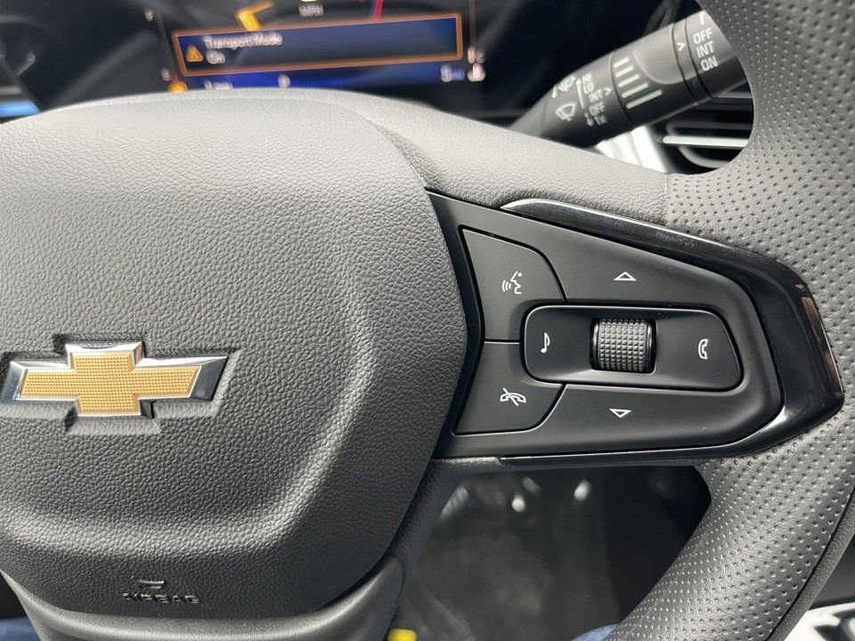 New 2025 Chevrolet Trax LT image 12