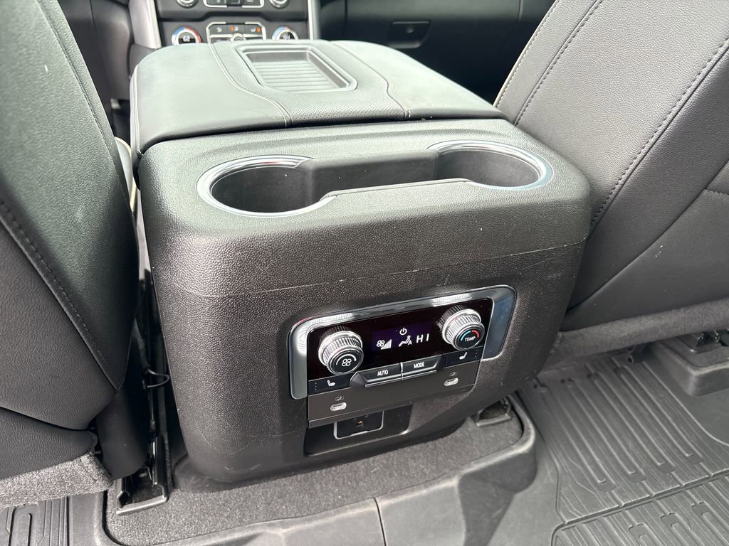 Certified 2024 GMC Yukon SLT w/ SLT Premium Package RWD image 41