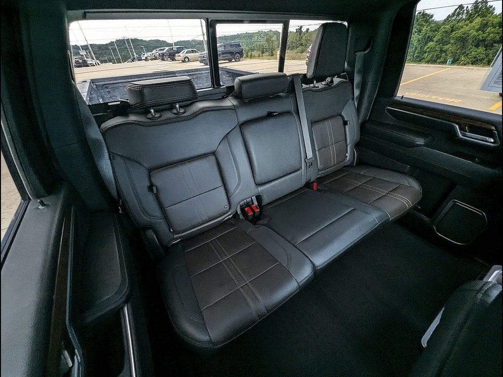 Used 2024 Chevrolet Silverado 2500 High Country w/ High Country Premium Package AWD/4WD image 24