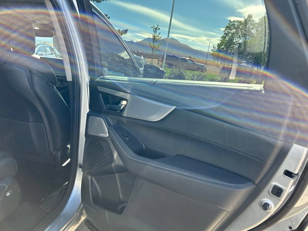 Used 2025 Acura MDX w/ Technology Package AWD/4WD image 15