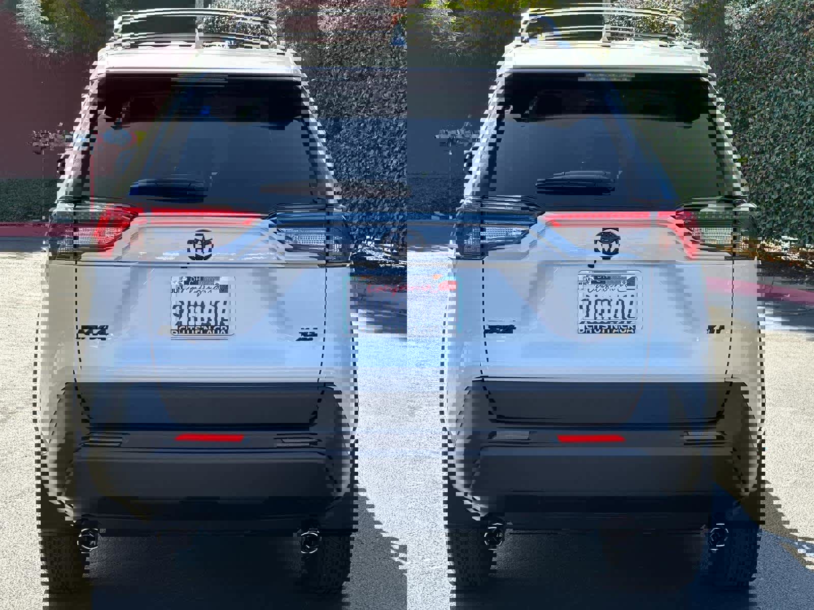 Used 2025 Toyota RAV4 XLE Premium image 5