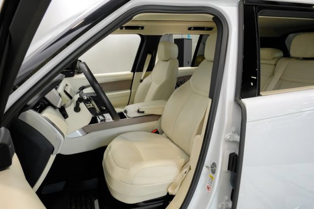 Used 2025 Land Rover Range Rover SE AWD/4WD image 38