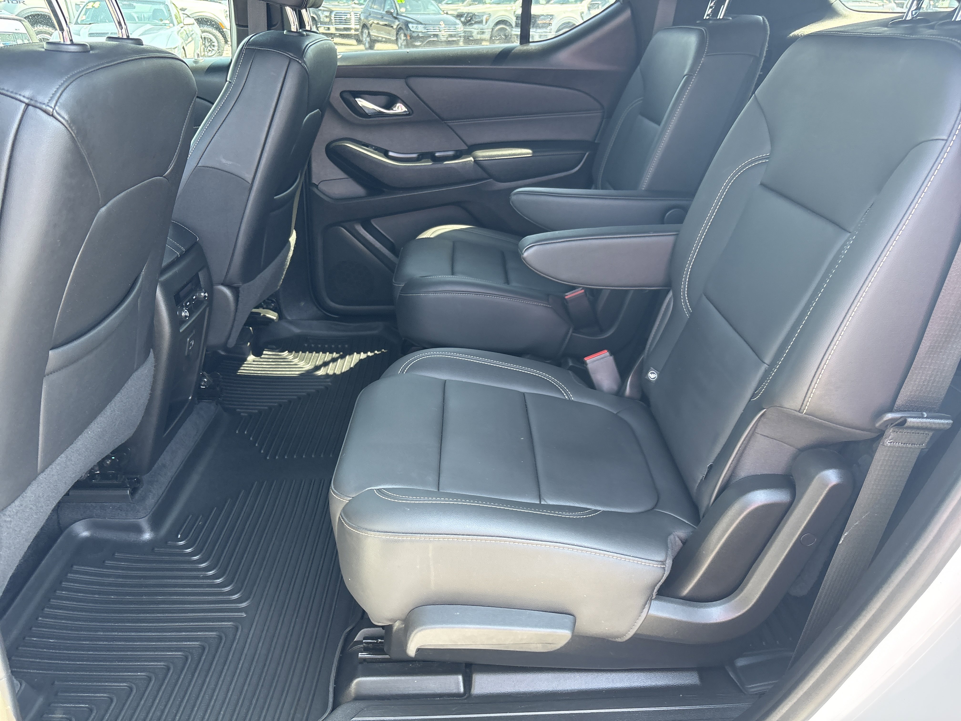 Used 2023 Chevrolet Traverse LT AWD/4WD image 21