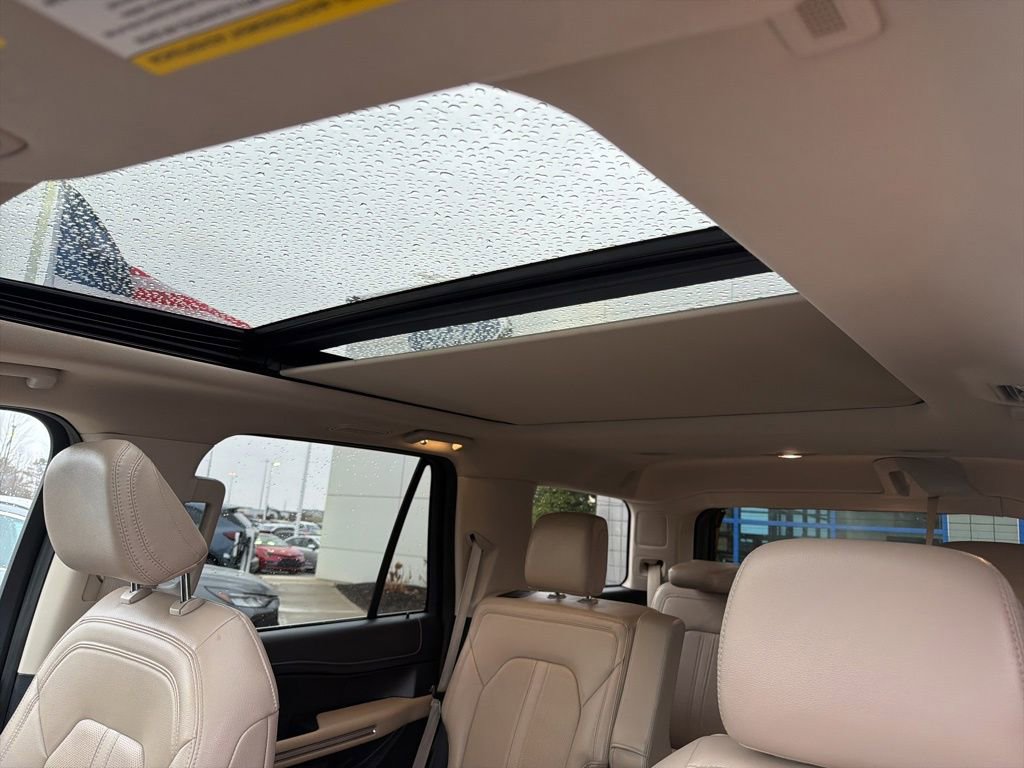 Used 2024 Ford Expedition Limited image 27