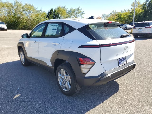 New 2027 Hyundai Kona SE AWD/4WD image 3