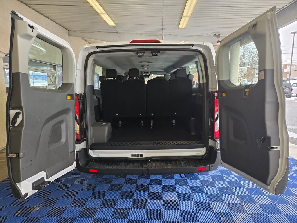 Used 2024 Ford Transit 350 XLT image 7
