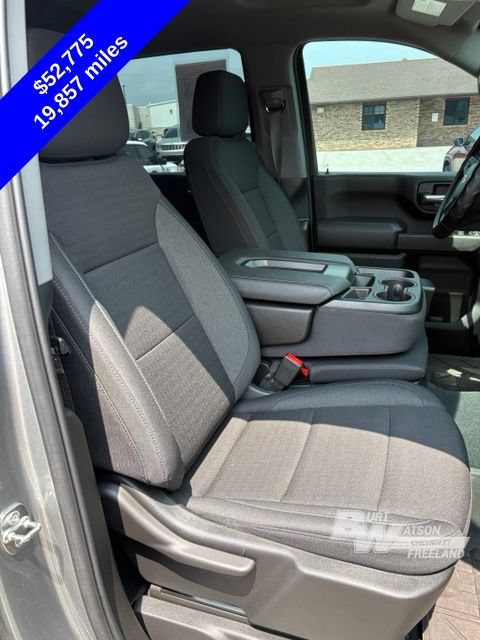 Used 2025 Chevrolet Silverado 2500 Custom w/ Custom Convenience Package AWD/4WD image 31