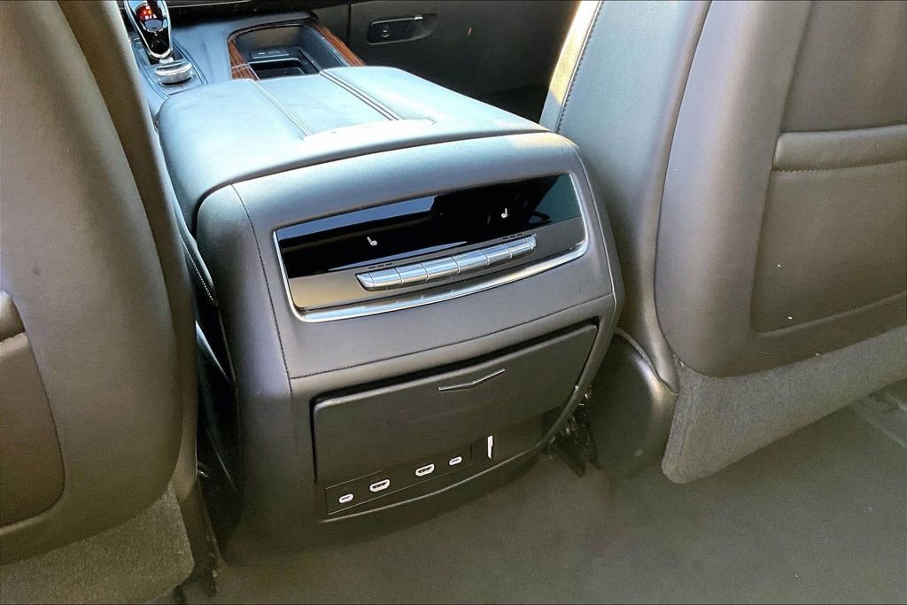 Used 2021 Cadillac Escalade ESV Premium Luxury w/ Driver Assist Tech Package AWD/4WD image 10