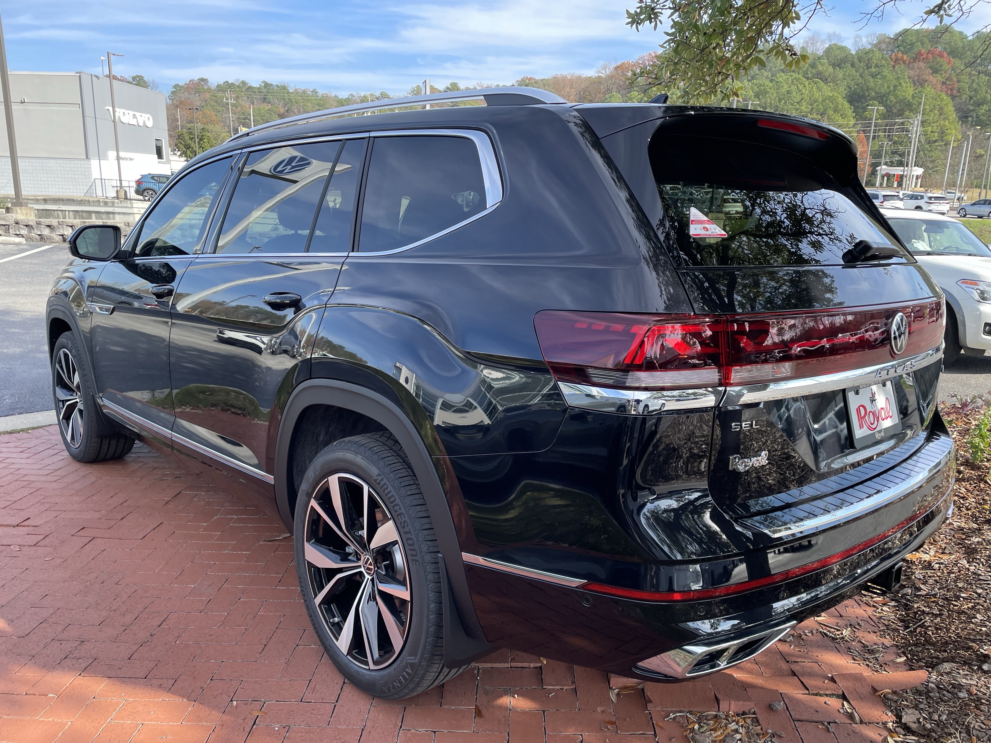 New 2026 Volkswagen Atlas SEL Premium R-Line AWD/4WD image 6