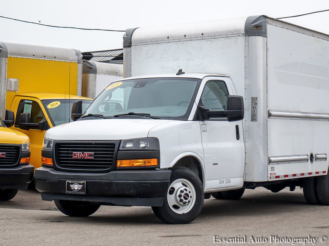 Used 2021 GMC Savana 3500 Extended w/ Power Convenience Package image 2
