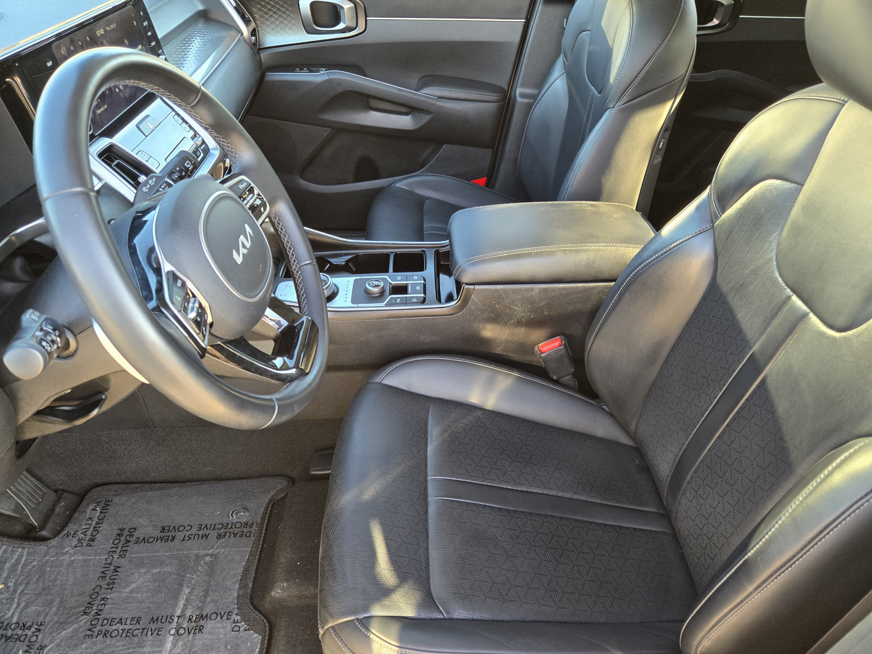 Used 2023 Kia Sorento EX w/ Panoramic Sunroof Package FWD image 13