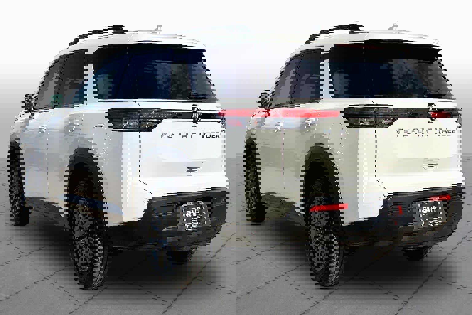 Used 2025 Nissan Pathfinder SV FWD image 12