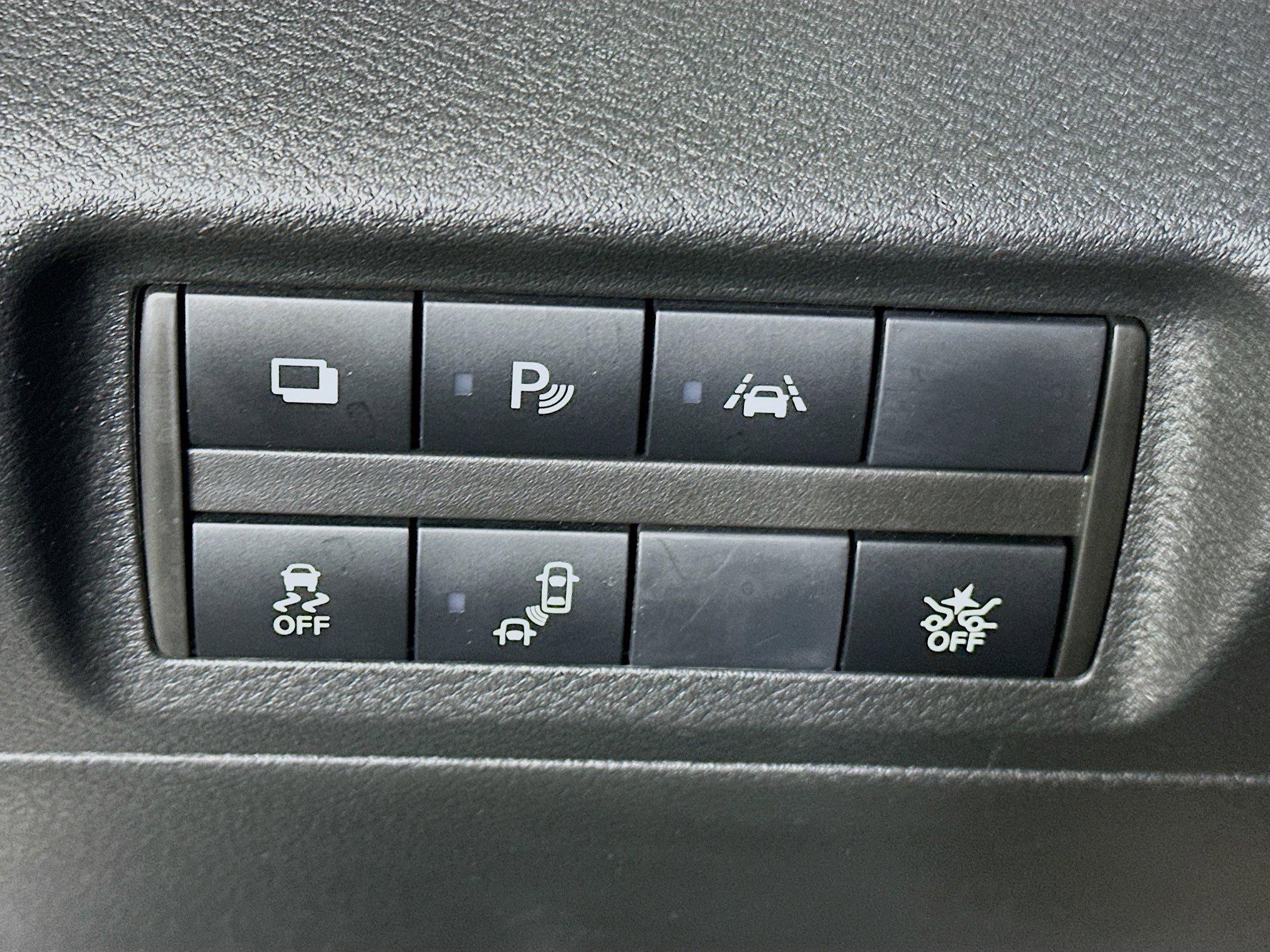 Used 2024 Nissan Kicks S image 17