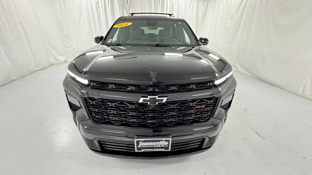 Used 2024 Chevrolet Traverse RS w/ LPO, Floor Liner Package AWD/4WD image 8