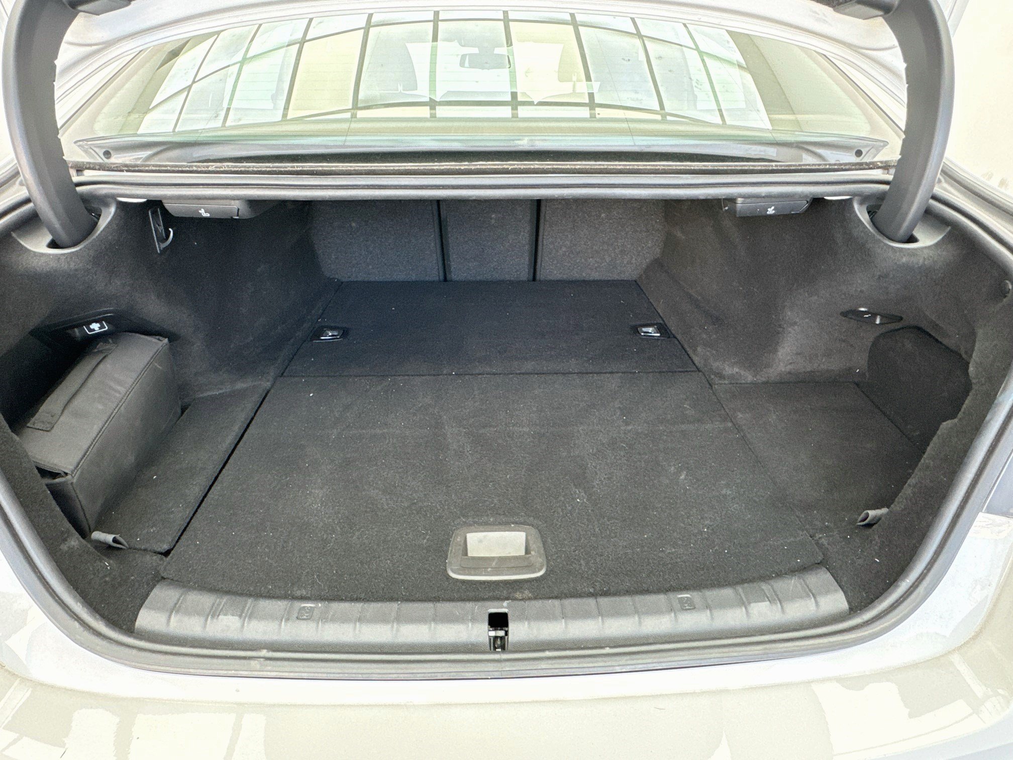 Used 2021 BMW 530e w/ Luxury Seating Package RWD image 18