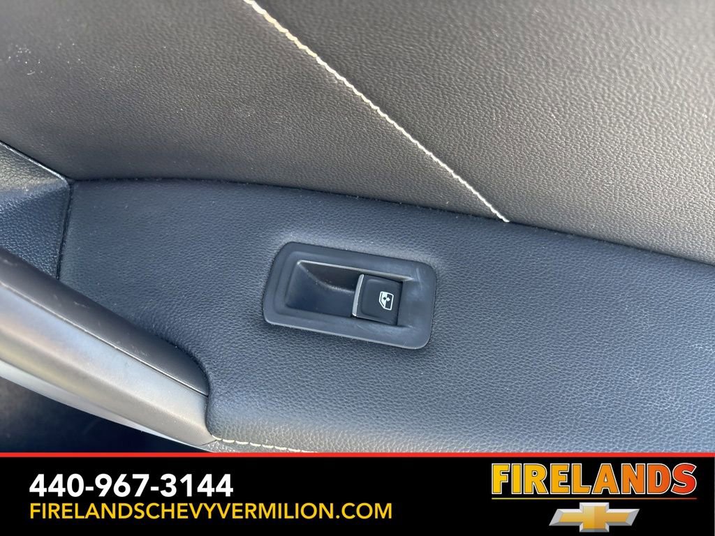 Used 2023 Volkswagen Tiguan SE R-Line image 32