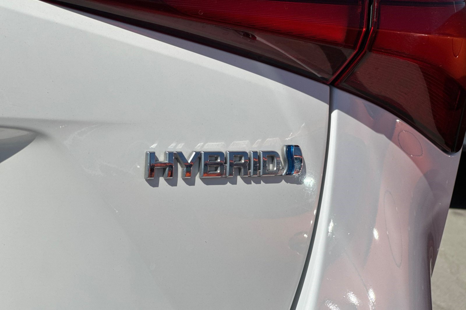 Certified 2022 Toyota Prius LE FWD image 29