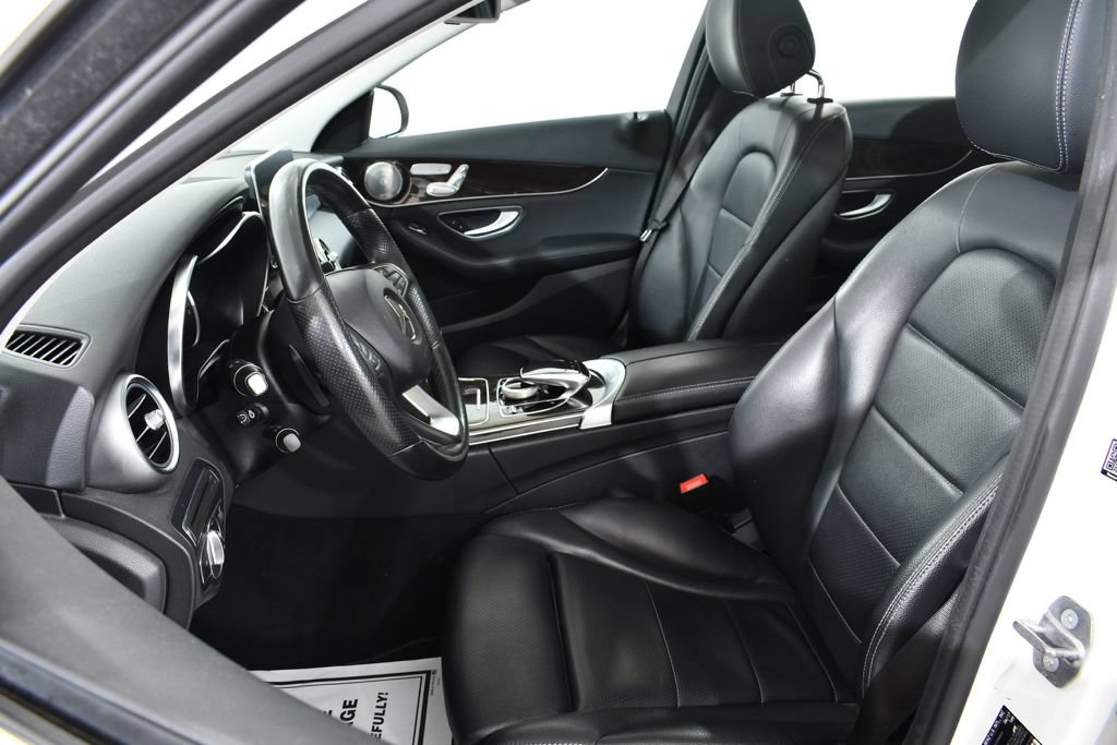 Used 2017 Mercedes-Benz C 300 4MATIC Sedan image 6