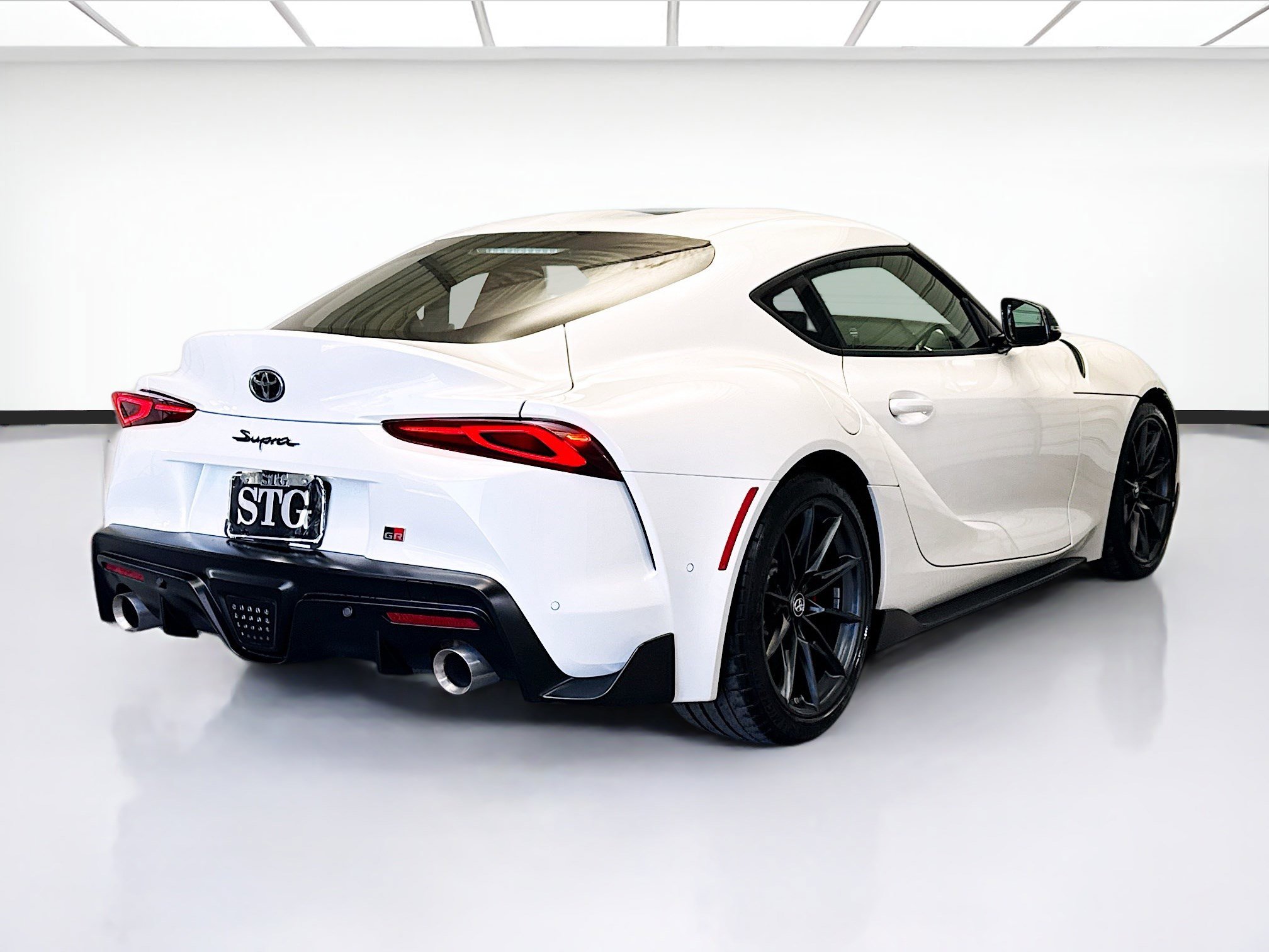 Used 2024 Toyota Supra Premium image 4