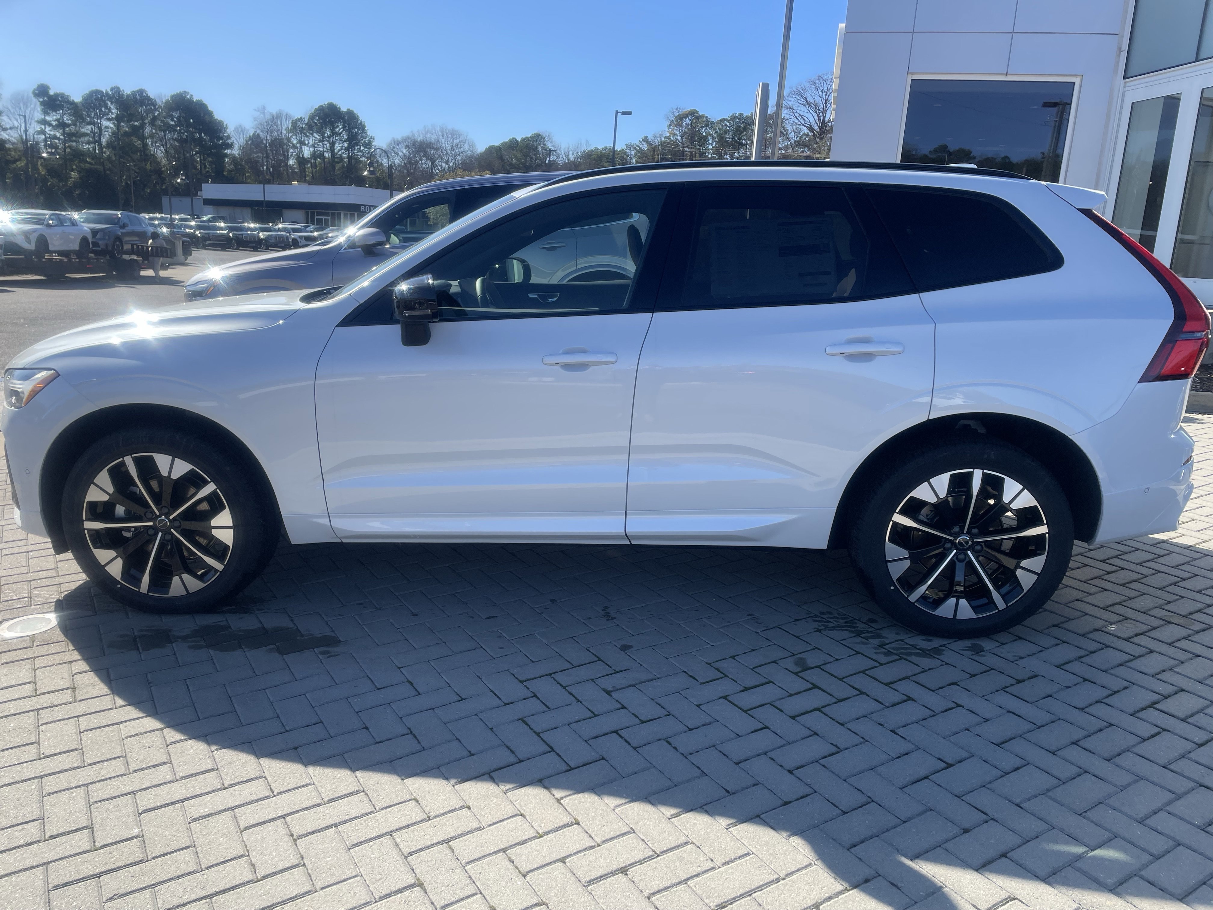 New 2026 Volvo XC60 B5 Plus w/ Protection Package Premier image 7