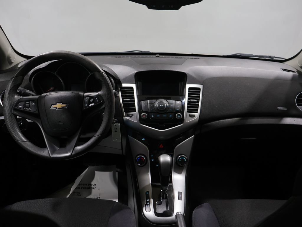 Used 2016 Chevrolet Cruze Eco image 16
