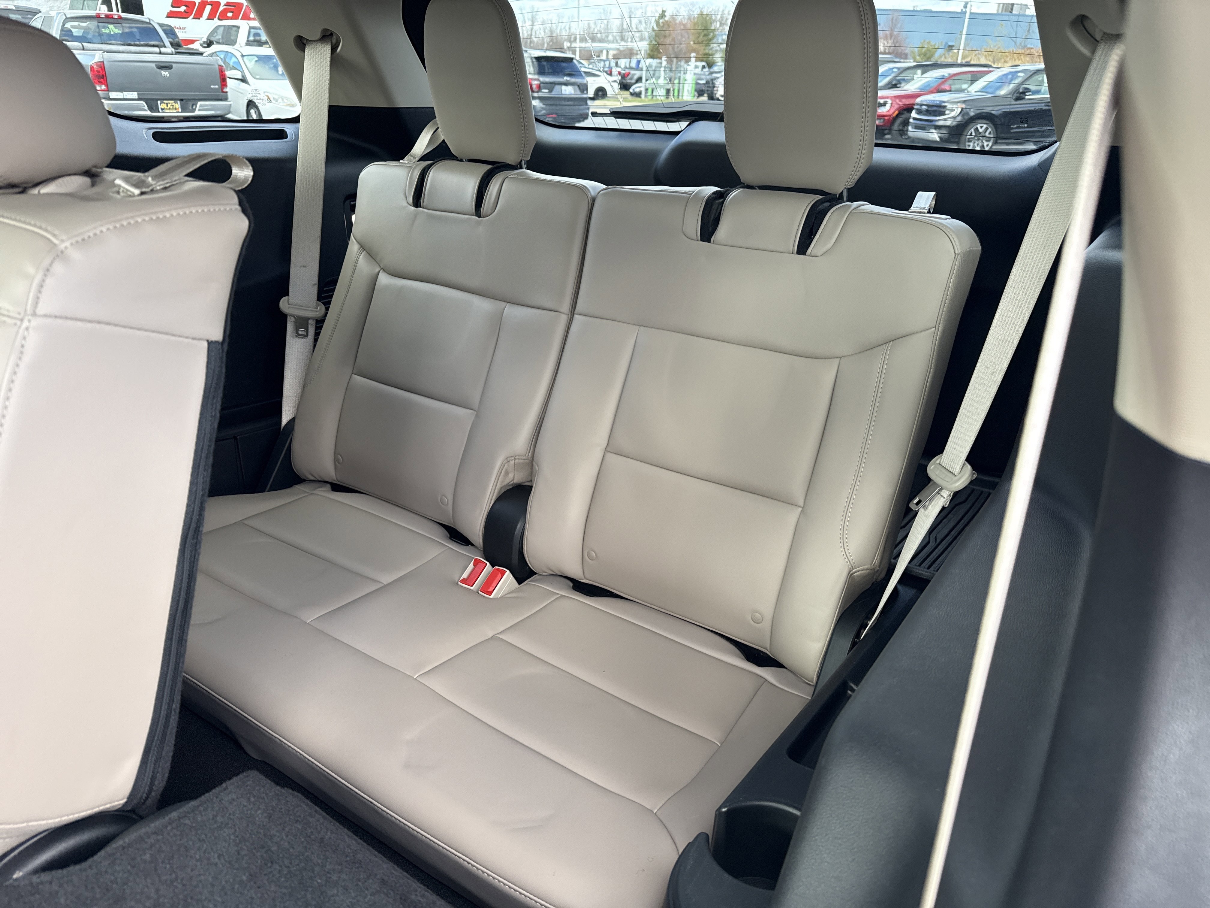 Used 2023 Ford Explorer XLT w/ Equipment Group 202A image 13