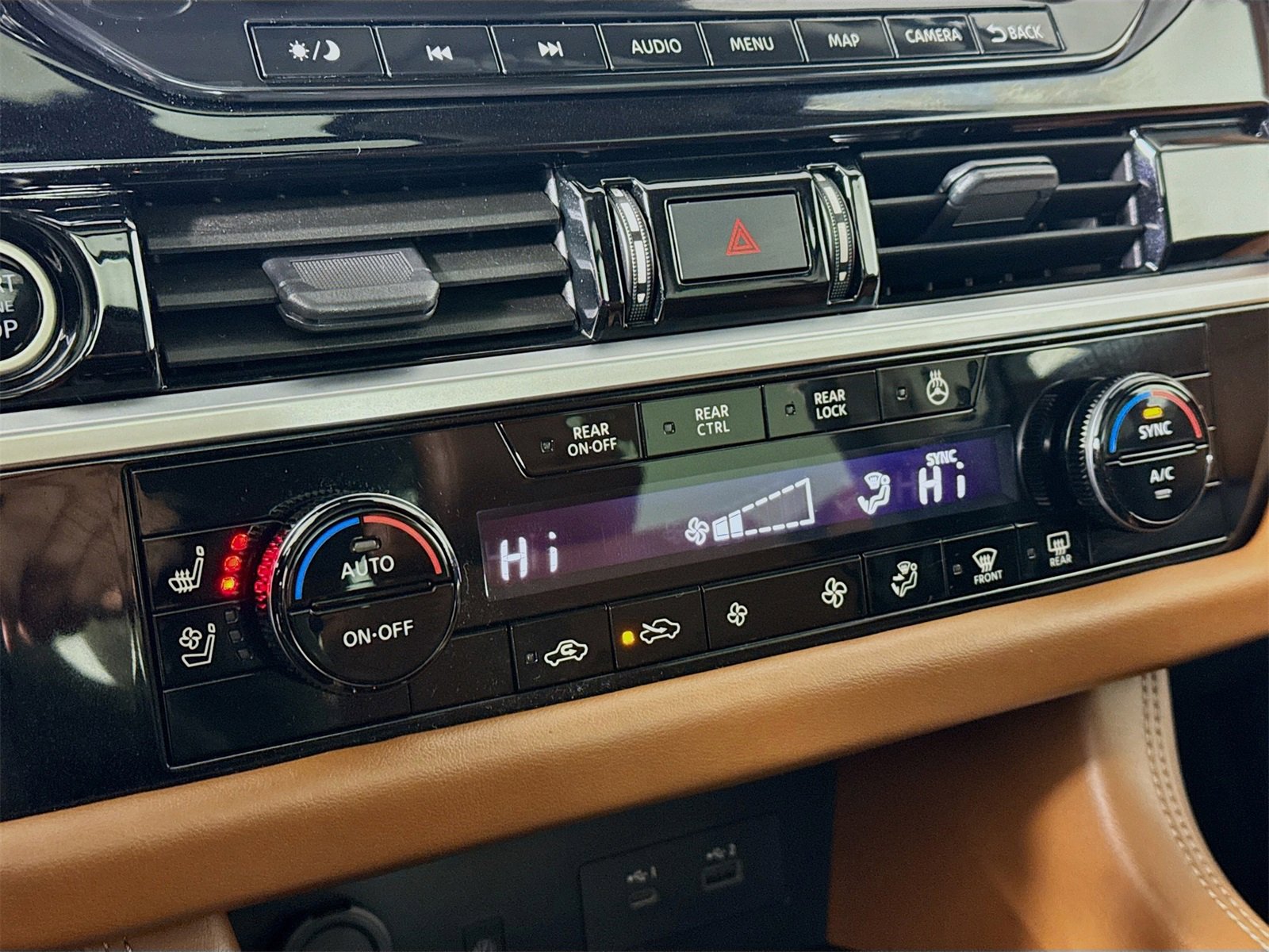 Used 2023 Nissan Pathfinder Platinum image 13