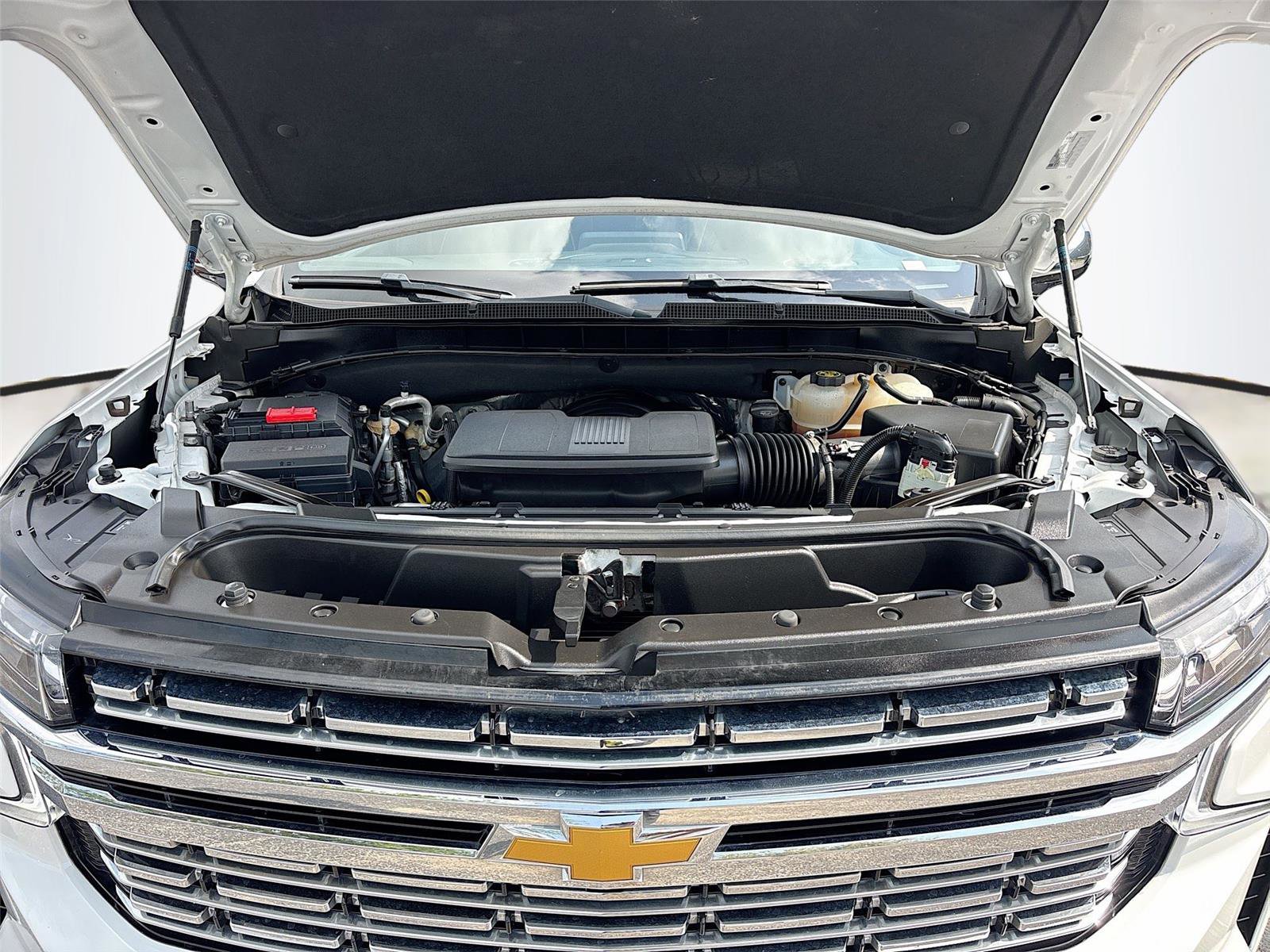 Used 2023 Chevrolet Suburban Premier image 35