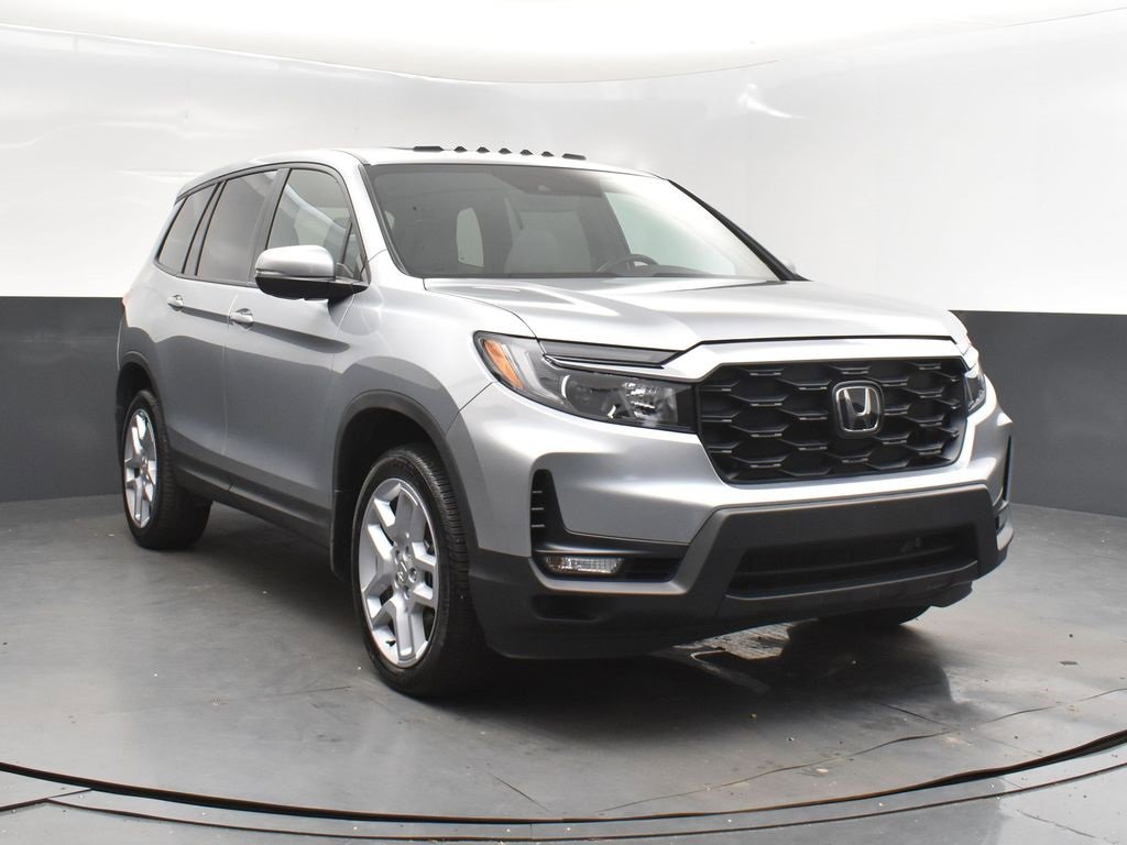 Used 2025 Honda Passport EX-L image 9