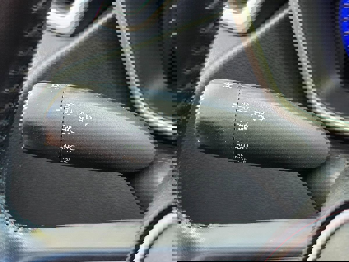 Used 2020 Toyota Corolla XLE FWD image 44