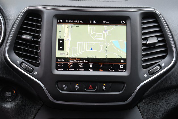 Used 2023 Jeep Cherokee Altitude Lux AWD/4WD image 19