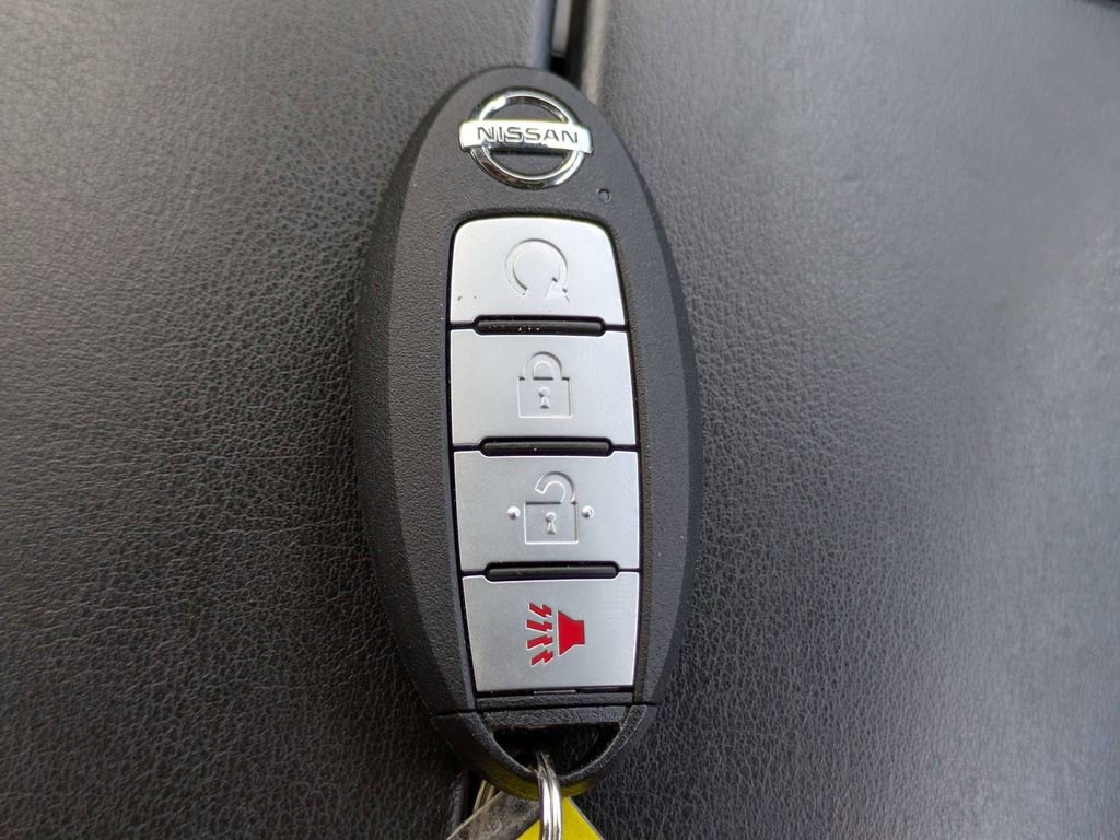 Used 2021 Nissan Rogue SV FWD image 27