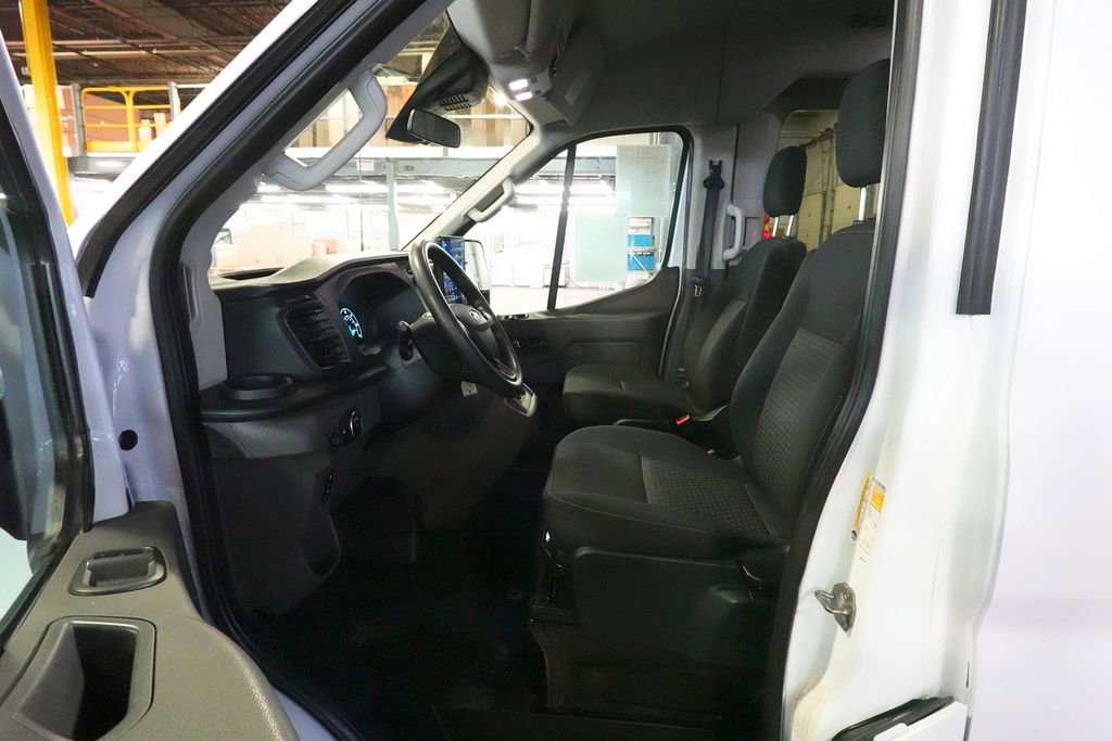 Used 2023 Ford Transit 350 XLT image 17
