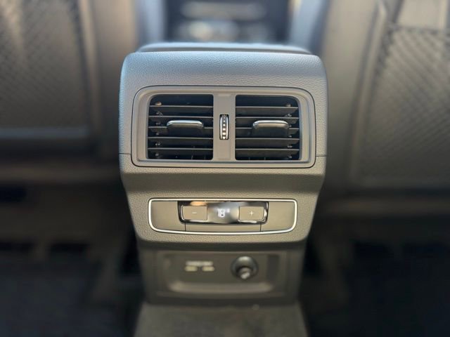 Certified 2025 Audi Q5 2.0T Premium Plus image 22