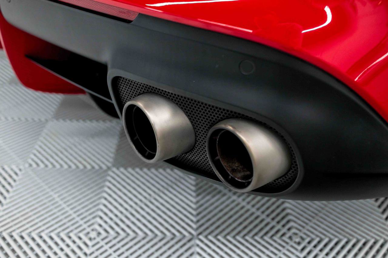 Used 2014 Ferrari F12 Berlinetta image 31