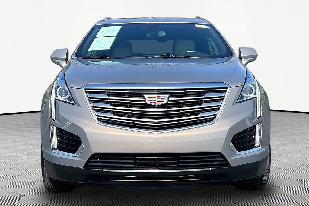 Used 2019 Cadillac XT5 AWD image 2
