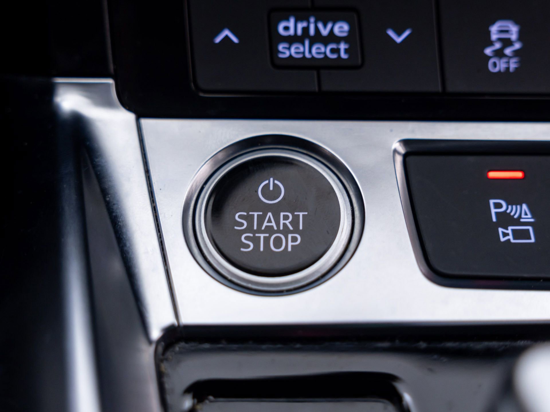 Used 2022 Audi e-tron Premium AWD/4WD image 26