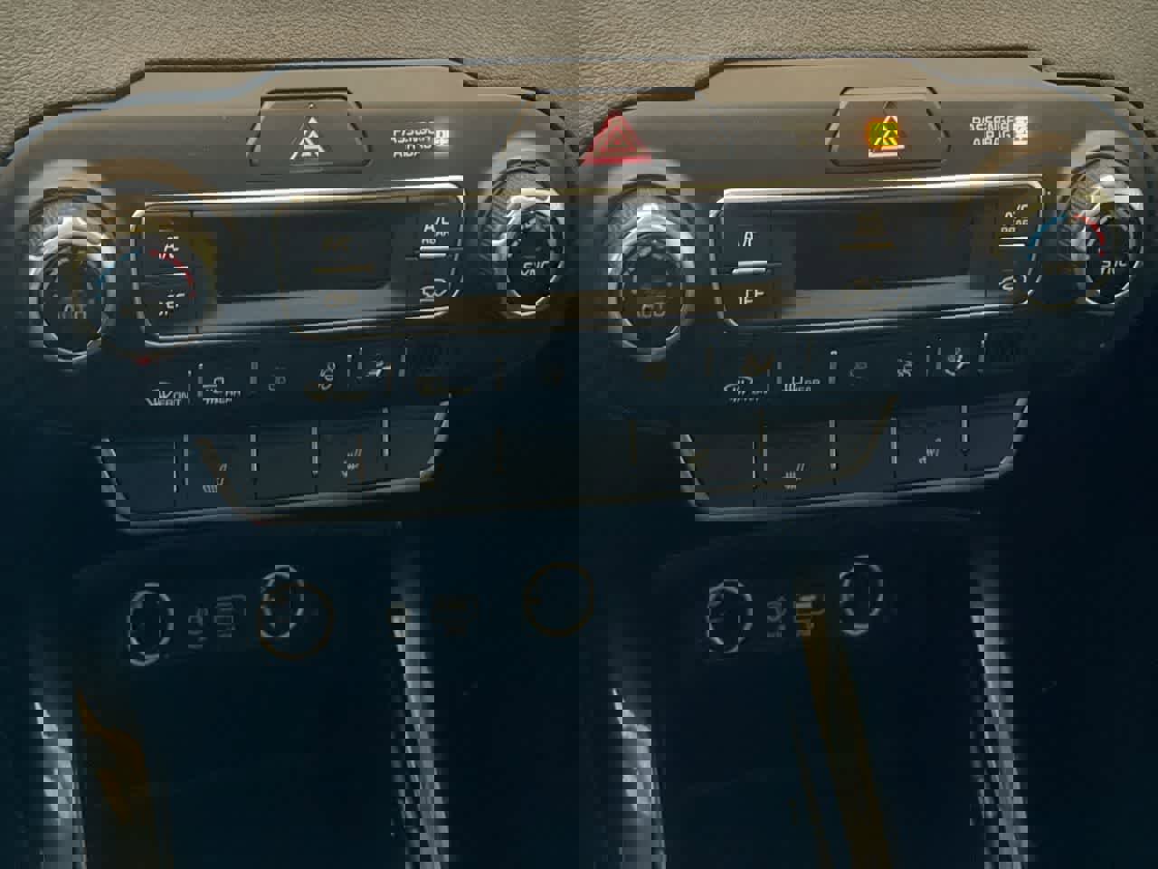 Used 2020 Kia Sorento EX image 19