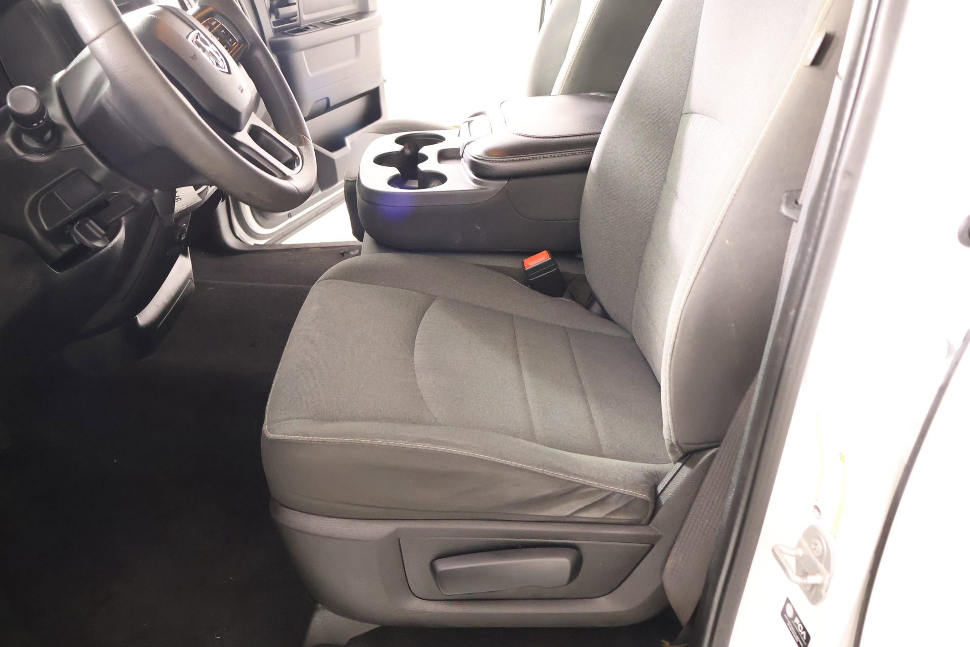 Used 2022 RAM 1500 Tradesman w/ Tradesman SXT Package RWD image 9