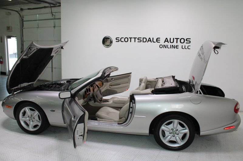Used 1999 Jaguar XK8 Convertible RWD image 23