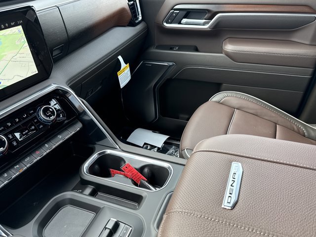 New 2026 GMC Sierra 2500 Denali w/ Denali Reserve Package image 25