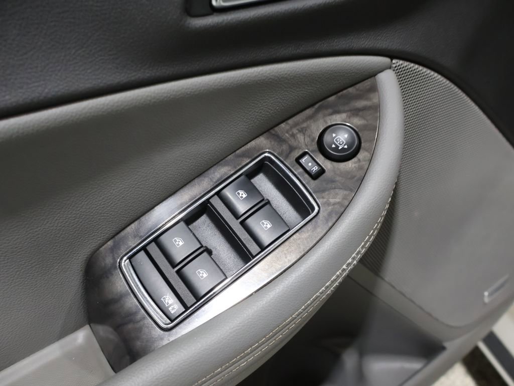 Used 2014 Chevrolet Impala LTZ image 13