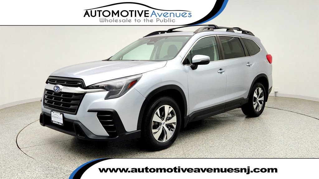 Used 2023 Subaru Ascent Premium w/ Convenience Package AWD/4WD image 1